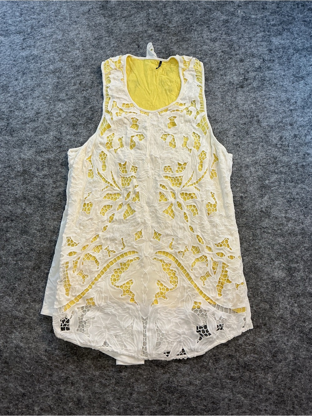 Akemi + Kin Floral Tank Top Size S